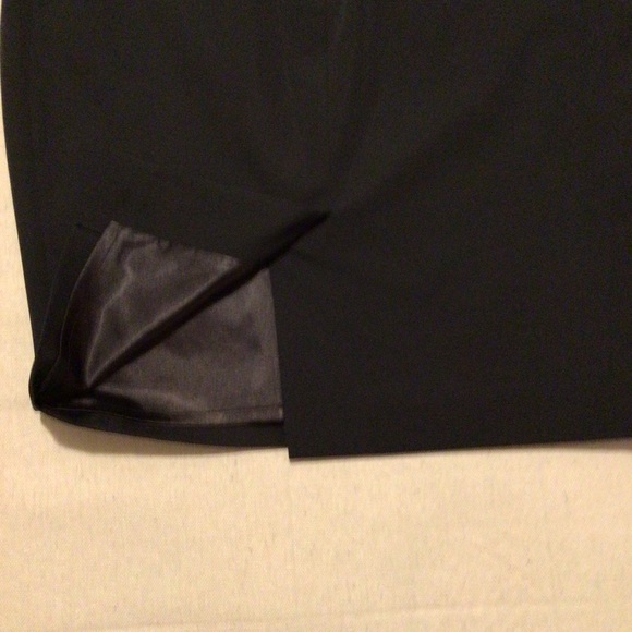 Ted Baker London Black Lined Pencil Skirt size 2 (US Size 6) - Picture 4 of 7